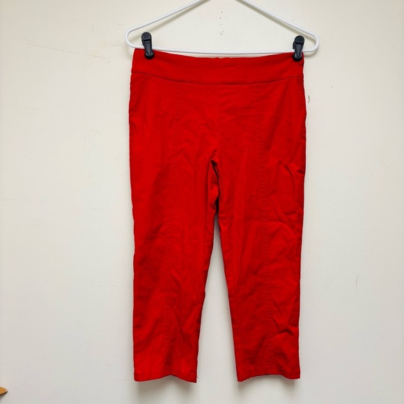 Sourpuss Sugar Pie Red Swallow Capris Leggings - Picture 3 of 13